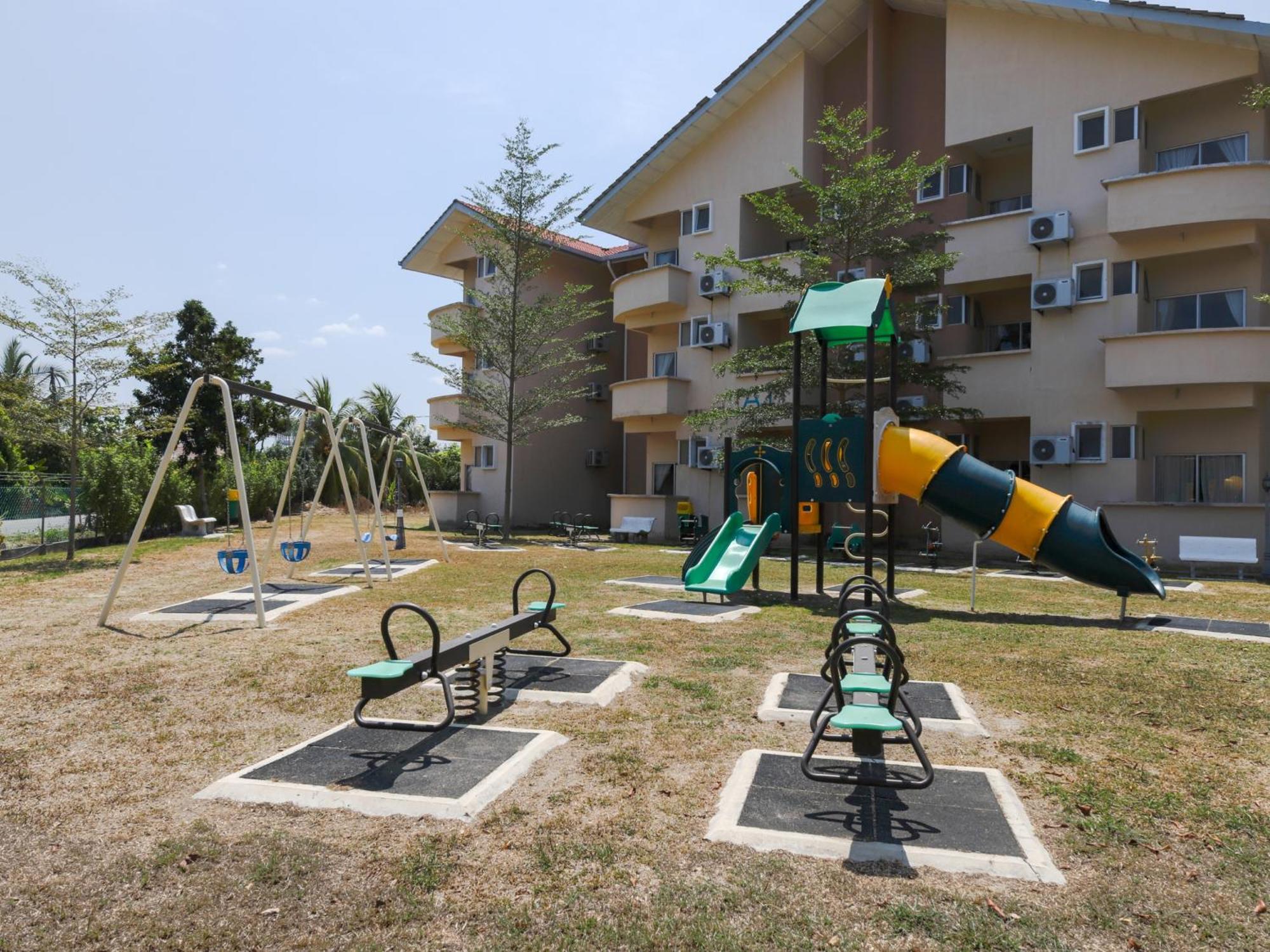 Seri Bayu Resort Hotel Sungai Pelek Eksteriør bilde