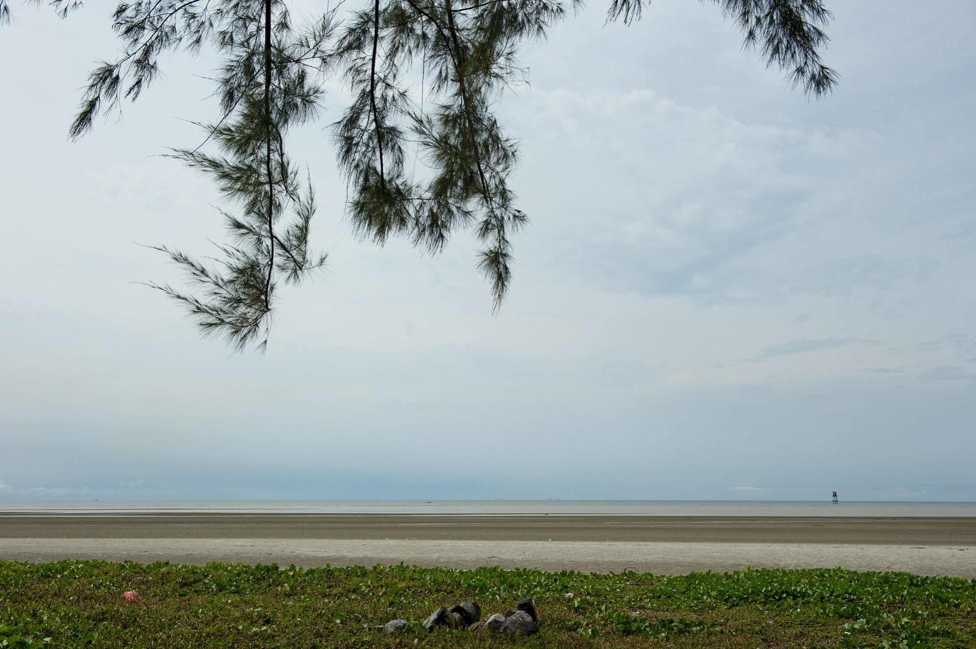 Seri Bayu Resort Hotel Sungai Pelek Eksteriør bilde